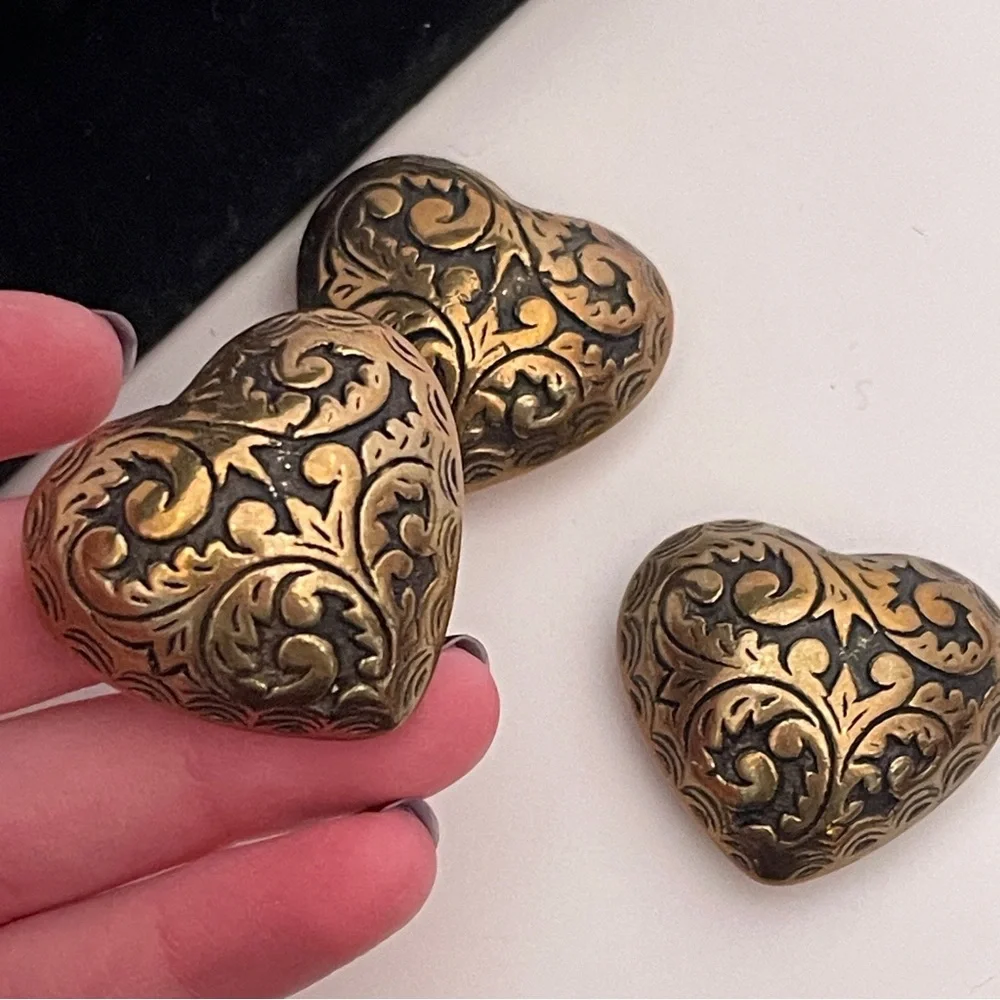 Vintage Heart Victorian Inspired Ballet Core Coquette Regency Button Covers